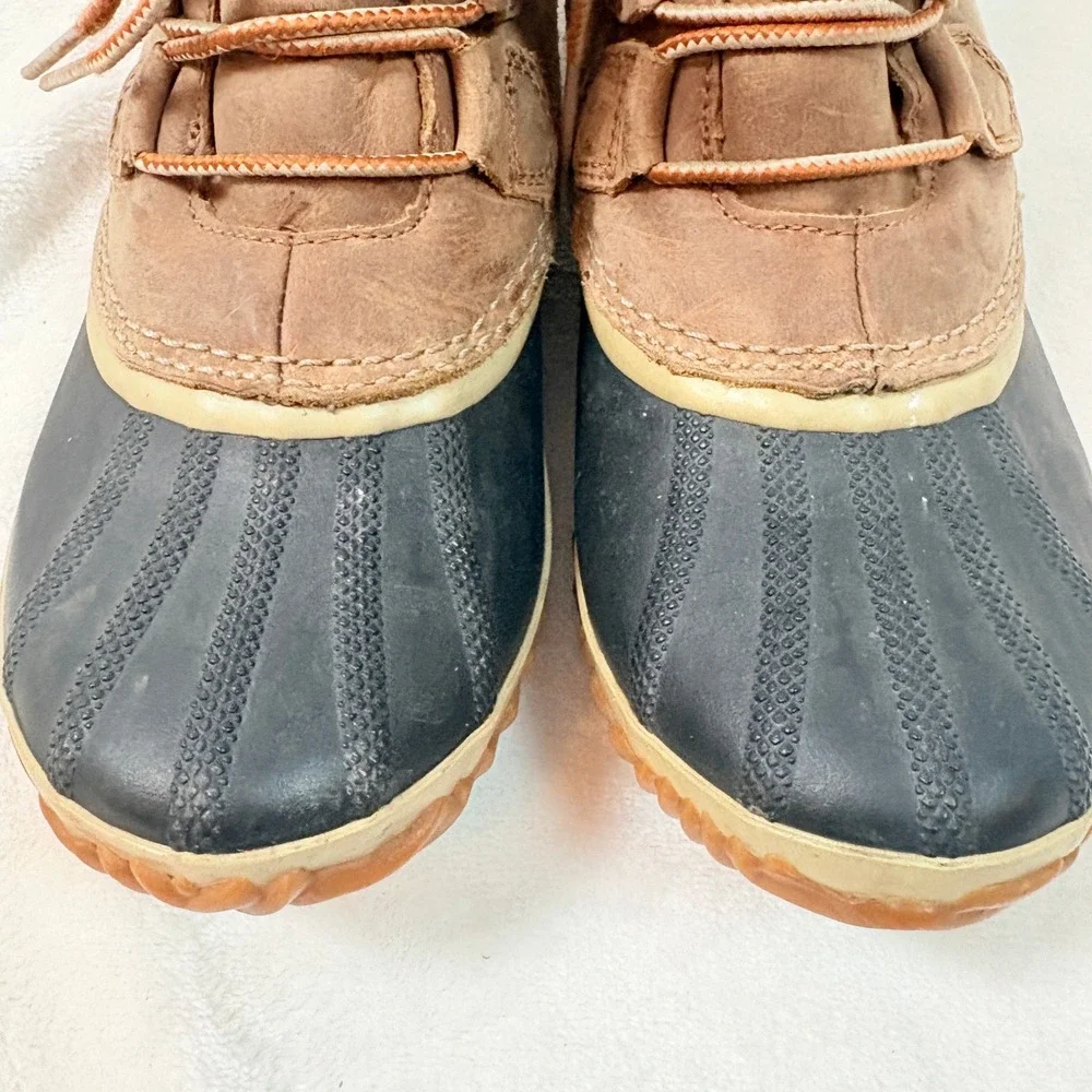 Sorel Out N About Waterproof Leather Duck Boots‎ Women Sz 8.5 Tan Black Ankle